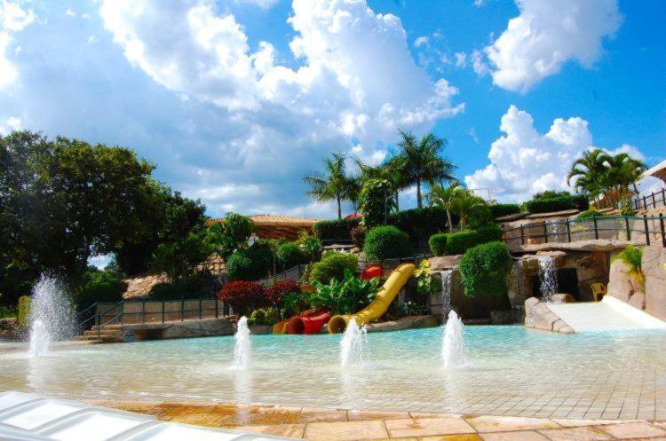 Piazza Diroma Acqua Caldas Novas Exterior photo